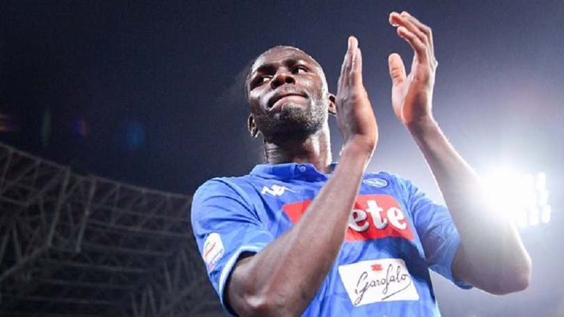 Mercato - Koulibaly tenté par le PSG, qui doit négocier avec Naples, selon Le Parisien