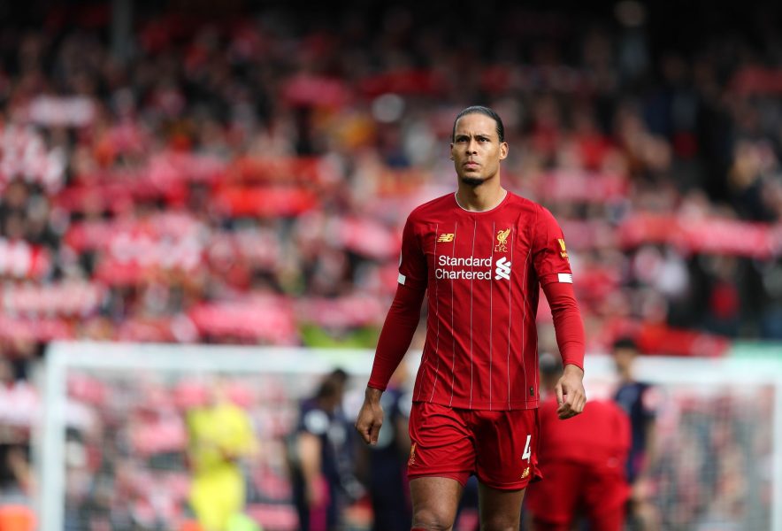 Mercato - Van Dijk a repoussé le PSG pour prolonger à Liverpool, raconte The Sun