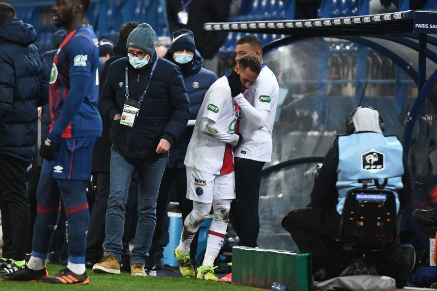 Neymar a quitté le Stade Michel d'Ornano en boîtant