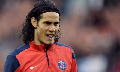 Cavani dîne dans un grand restaurant de Madrid, mais refuse l'invitation de l'Atlético