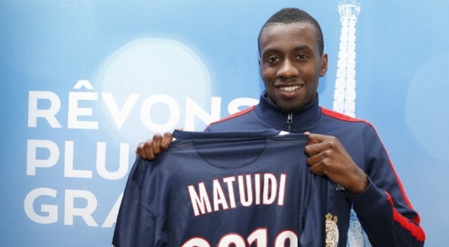 Matuidi "il a eu des échanges" avec des clubs, mais il est "heureux au PSG"