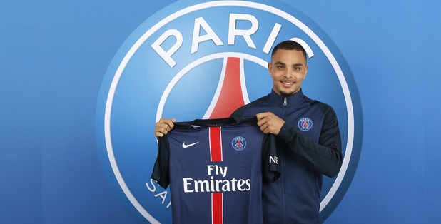 PSG - Joyeux anniversaire Layvin Kurzawa !