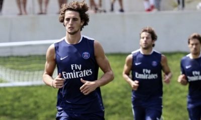 Blanc: Rabiot "vous allez le voir", c'est compliqué avec "6 joueurs pour 3 postes"