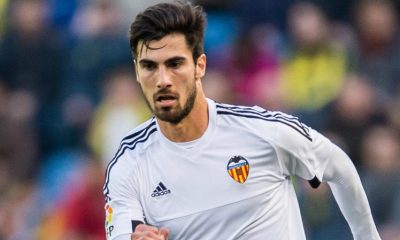 André Gomes refuse le notamment PSG et signe au FC Barcelone, qui a officialisé l'accord