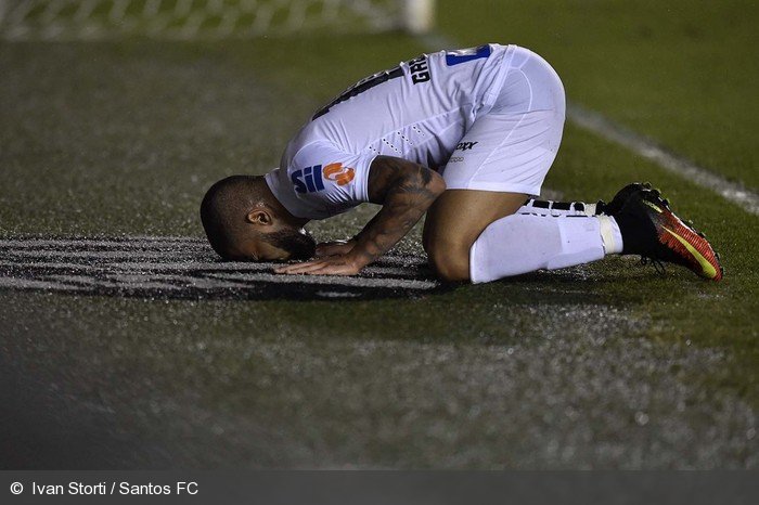 Gabriel Barbosa comme si c'était mon dernier match à Santos, mais rien de confirmé