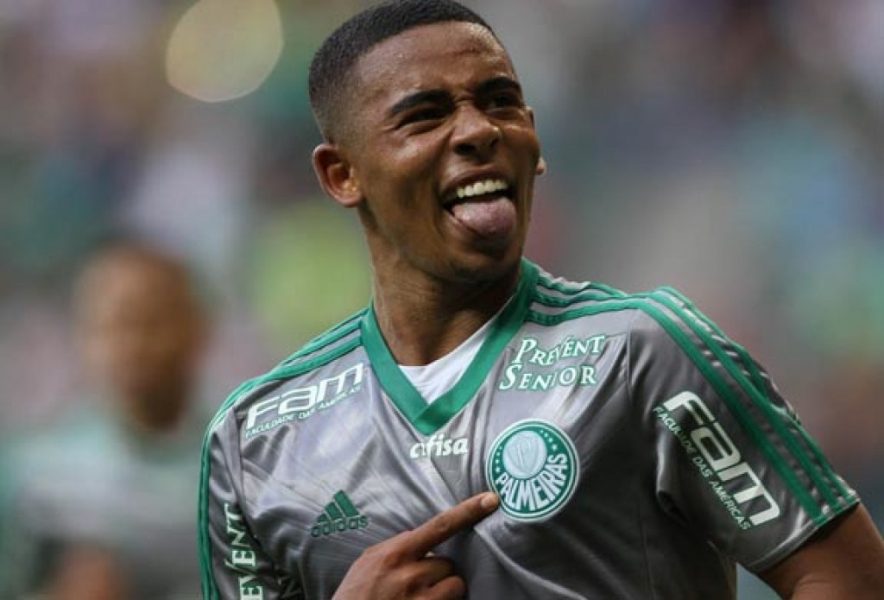 Gabriel Jesus Mon avenir est tout décidé. Mon intention est de rester au Palmeiras