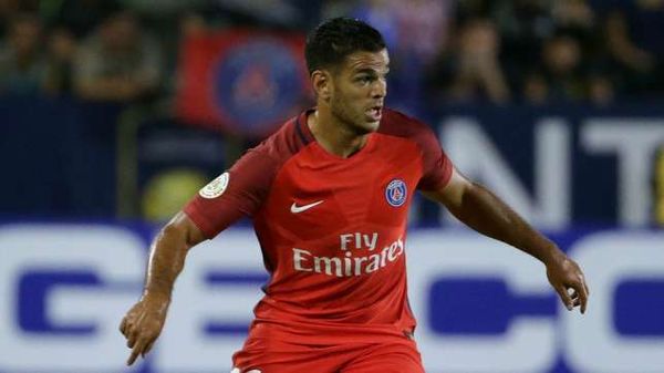 Ben Arfa va s'accrocher et rester au PSG, et pas de rencontre avec les dirigeants, selon ses proches