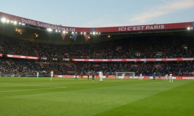 Ligue 1 - Le PSG conserve la tête du championnat des pelouses après la 12e journée