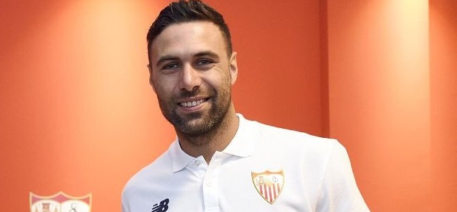 Mercato - L'OGC Nice voudrait relancer Sirigu, qui "préfère attendre encore un peu"