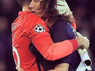 Les images partagées par les joueurs du PSG ce jeudi Trapp salue David Luiz