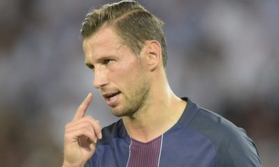 Emmanuel Petit "Il m’a fait de la peine Krychowiak...on l'a souvent vu isolé"