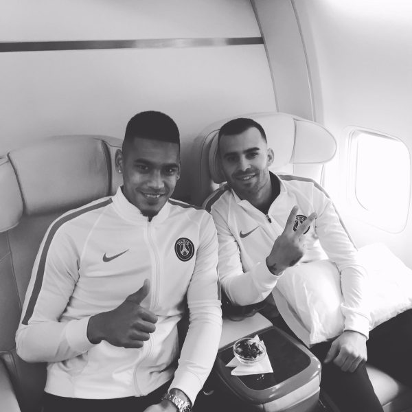 Les images partagées par les joueurs du PSG ce mardi en route pour ArsenalPSG !.jpg