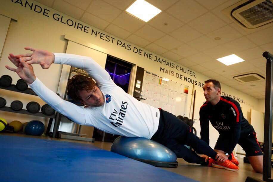 Les images partagées par les joueurs du PSG entraînement et supporters!