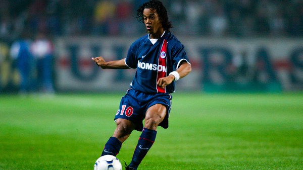 Ronaldinho J'aurais aimé jouer dans le PSG actuel Oui, bien sûr