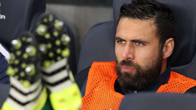 Sirigu "risque de déstabiliser le vestiaire" avec son salaire et son statut, répond Anderlecht