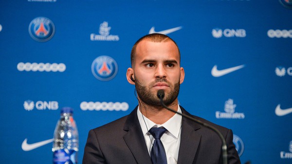 Toril Jesé est un football de niveau international...il a besoin d'affection