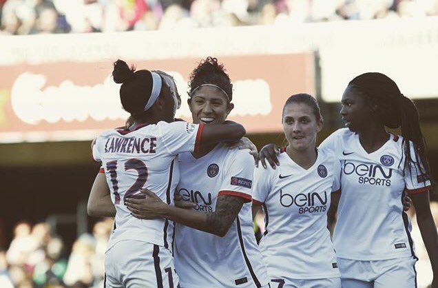 Féminines - Le PSG remporte une belle victoire à l'aller contre le FC Barcelone.jpg