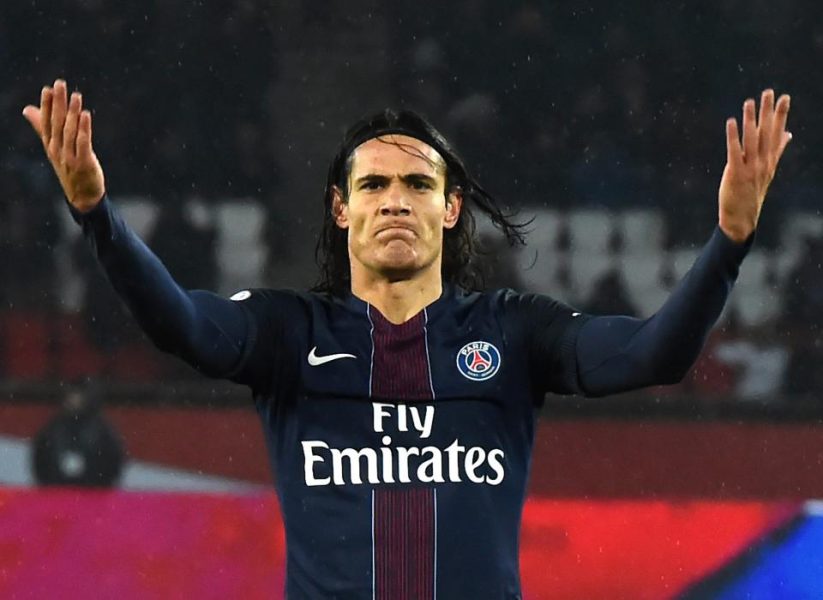 Edinson Cavani, accusé de fraude fiscale, affirme être choqué