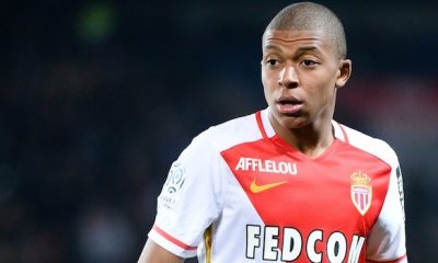 Mercato - Mbappé, le PSG est parmi les grands clubs intéressés affirme son oncle