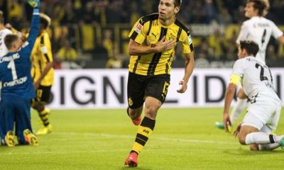 Mercato - Le PSG veut Raphaël Guerreiro, qui serait intéressé, indique Le Parisien