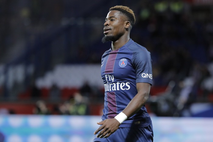 Mercato - Serge Aurier parmi les cibles de l'AC Milan, mais seulement en plan B