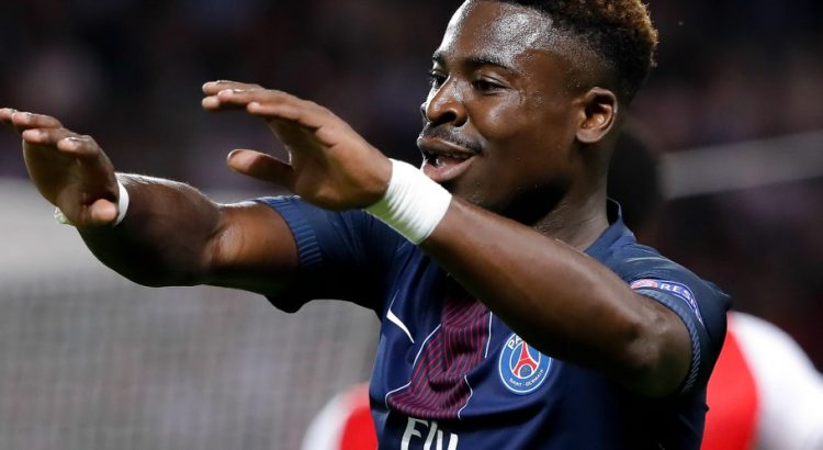 Le Parisien - Le PSG se fait à l'idée de vendre Aurier s'il y a un remplaçant et un beau chèque