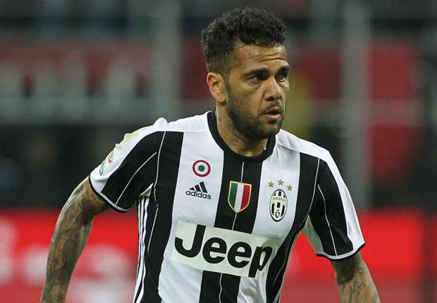 Mercato - Daniel Alves aurait un accord avec le PSG !