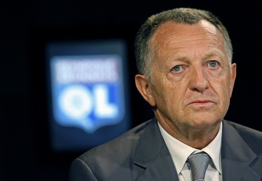 Aulas Le PSG Il faut se retourner vers les gens qui acceptent ça. Nasser a raison