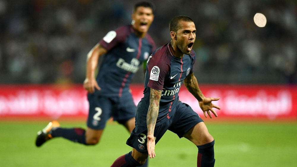 Daniel Alves « très heureux d'avoir pu jouer mon premier match au Parc des Princes »