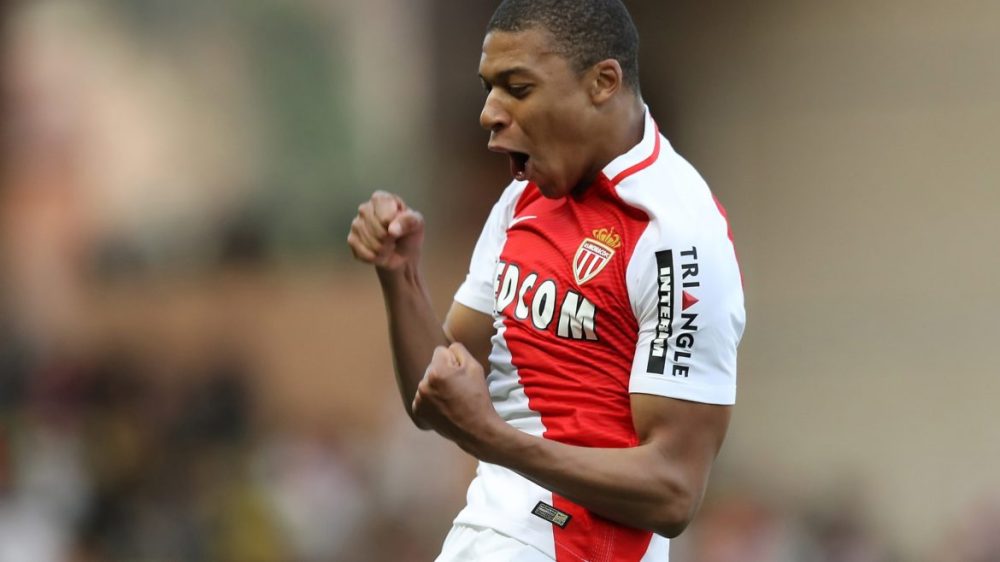 Mercato - Mbappé, accord entre le PSG et Monaco, sans Fabinho ni joueur parisien, selon RMC