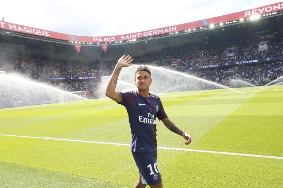 Le PSG l'annonce officiellement : Neymar est qualifié pour jouer à Paris !