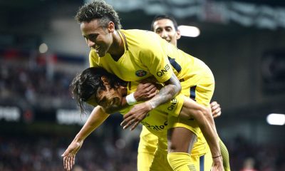 Al-Khelaïfi a proposé 1 million d'euros à Cavani pour laisser les penaltys à Neymar, qui pose problème, selon El Pais