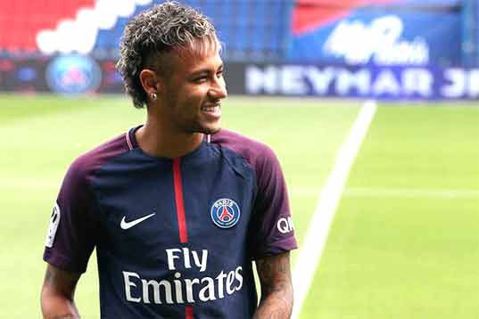 Le PSG va verser 9 millions euros au FC Santos pour le transfert de Neymar