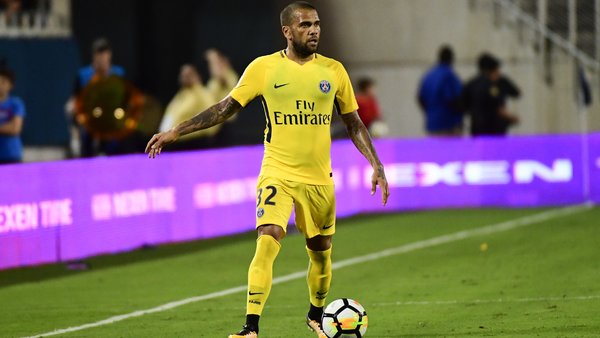 Dani Alves Le PSG c’est un club, une équipe…qui est plutôt jeune par beaucoup d’aspects