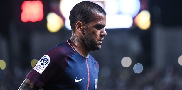 Olivier "Daniel Alves? Son expérience et son charisme en font un patron"