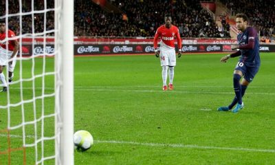 Emery et Thiago Silva invités à commenter le fait que Neymar ait tiré le penalty