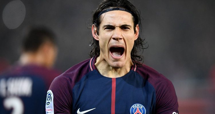 Cavani revient sur sa passion pour la pêche et explique comment cela aide en tant que buteur