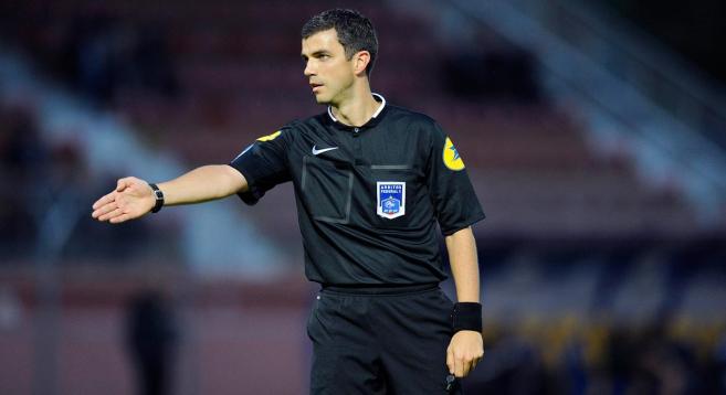 PSGMontpellier - L'arbitre de la rencontre a été désigné, il flirte avec les moyennes de cartons