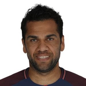 Dani Alves défenseur PSG