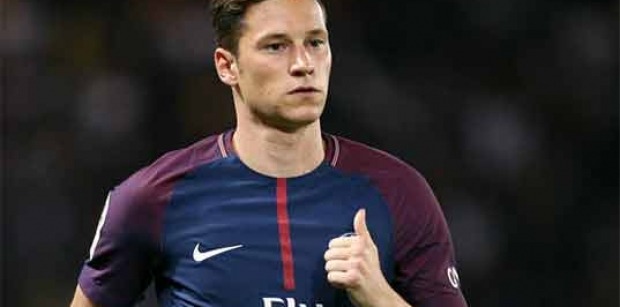 Julian Draxler Ce que j’aime avec ce nouveau poste, c’est qu’on touche beaucoup le ballon