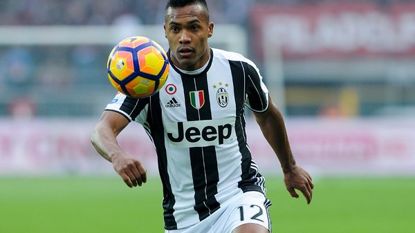 Mercato - La Juventus pourrait ouvrir la porte au transfert d'Alex Sandro cet été, selon Calciomercarto