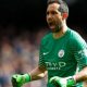 Mercato - Claudio Bravo possible recrue du PSG, d'après La Cuarta, on en doute