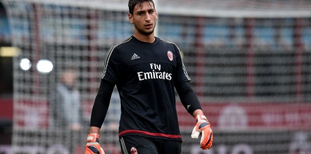 Mercato - Donnarumma poussé vers le PSG par son agent Mino Raiola, selon La Repubblica