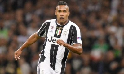 Mercato - Le PSG a Alex Sandro comme priorité pour remplacer Layvin Kurzawa, selon Téléfoot