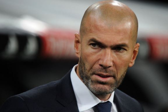 Mercato - Marca relance la rumeur de l'intérêt du PSG pour Zinedine Zidane