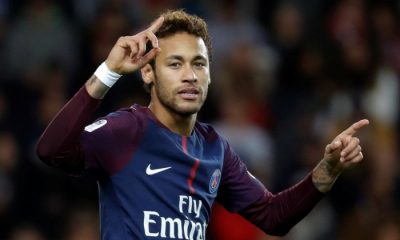 CaenPSG - Neymar célèbre la qualification des Parisiens