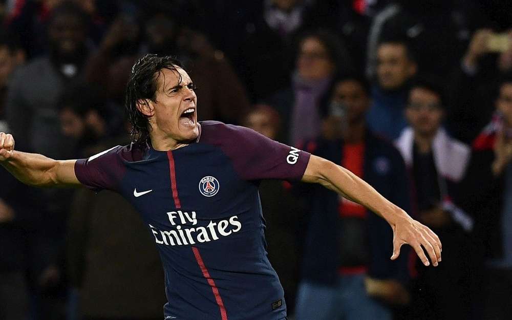 Edinson Cavani Je suis content d'écrire l'Histoire avec ce maillot et ce club