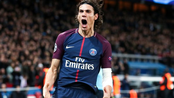 Mercato - La Juventus Turin guetterait la situation d'Edinson Cavani avec espoir