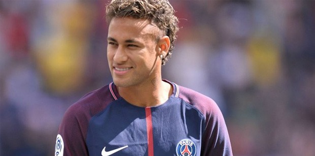 Mercato - Manchester United proposerait 2 joueurs et des millions pour Neymar, selon le Daily Star