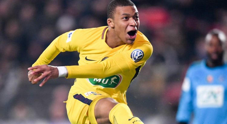 Kylian Mbappé J'ai changé d'univers...je tâcherai d'être encore meilleur l'année prochaine